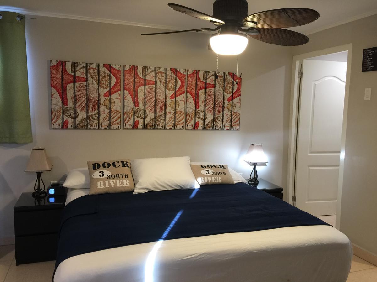 The Pier Beach Inn & Suites Willemstad Bagian luar foto